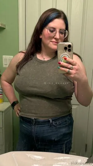 Iris Knoxxx OnlyFans Leaked Free Thumbnail Picture - #YgRkK17PCP