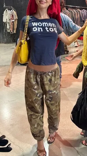 Iris Law OnlyFans Leaked Free Thumbnail Picture - #0p7b4OD2Lt