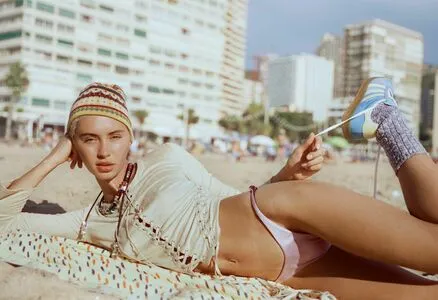 Iris Law OnlyFans Leaked Free Thumbnail Picture - #2AVJU4OJOZ