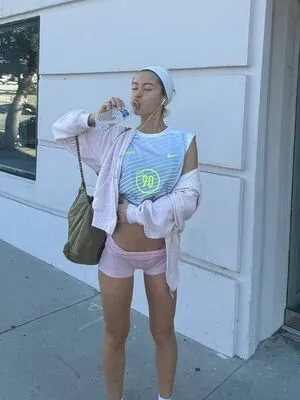Iris Law OnlyFans Leaked Free Thumbnail Picture - #37kESz7A7f