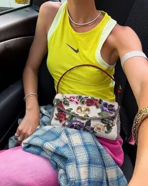 Iris Law OnlyFans Leaked Free Thumbnail Picture - #4TVsp95Jxi