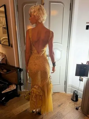 Iris Law OnlyFans Leaked Free Thumbnail Picture - #6IV1WNzOtb