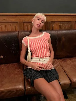 Iris Law OnlyFans Leaked Free Thumbnail Picture - #DujT1SOjpd