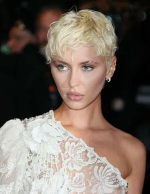 Iris Law OnlyFans Leaked Free Thumbnail Picture - #Fhe6rmF9SL