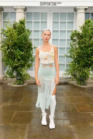 Iris Law OnlyFans Leaked Free Thumbnail Picture - #KLmI9cX5u5