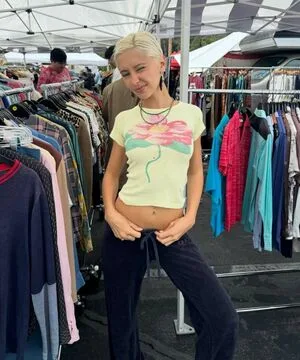 Iris Law OnlyFans Leaked Free Thumbnail Picture - #NPC45Hf0hx