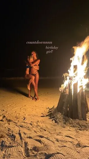 Iris Law OnlyFans Leaked Free Thumbnail Picture - #PESqurICBU