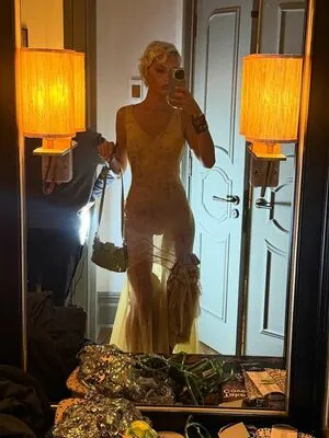 Iris Law OnlyFans Leaked Free Thumbnail Picture - #VYP2pwLNZl