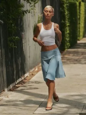 Iris Law OnlyFans Leaked Free Thumbnail Picture - #a7tzA4yAEQ