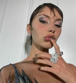 Iris Law OnlyFans Leaked Free Thumbnail Picture - #bEpq4013mp