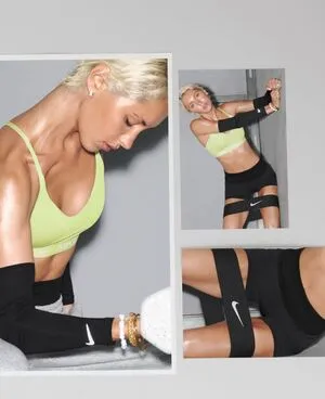 Iris Law OnlyFans Leaked Free Thumbnail Picture - #eLU0fZeMDE