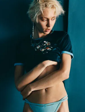 Iris Law OnlyFans Leaked Free Thumbnail Picture - #jFyU1kt3uJ