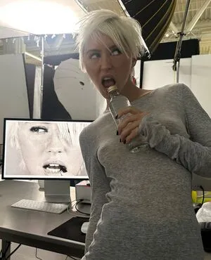 Iris Law OnlyFans Leaked Free Thumbnail Picture - #rC2CDYjY9k