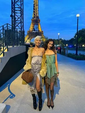 Iris Law OnlyFans Leaked Free Thumbnail Picture - #srGLpLS1Xs