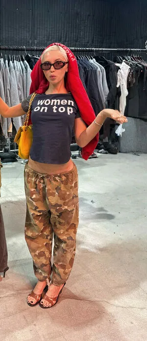 Iris Law OnlyFans Leaked Free Thumbnail Picture - #yV5jJelzp6
