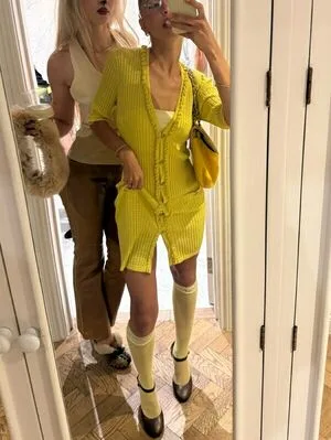 Iris Law OnlyFans Leaked Free Thumbnail Picture - #zMBHVqVI3m