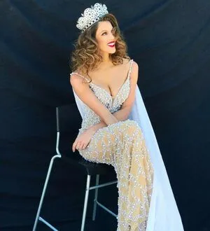 Iris Mittenaere OnlyFans Leaked Free Thumbnail Picture - #8LoRqq79LC