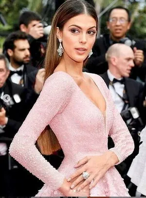 Iris Mittenaere OnlyFans Leaked Free Thumbnail Picture - #E0VIoYWLHh