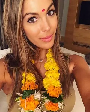 Iris Mittenaere OnlyFans Leaked Free Thumbnail Picture - #pj4uhgepYq
