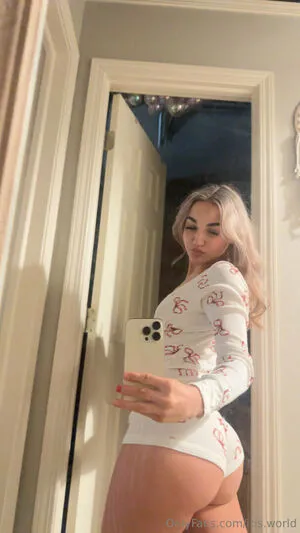 Iris World OnlyFans Leaked Free Thumbnail Picture - #sqYQ16bMX4