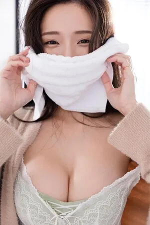 Iris Xiao OnlyFans Leaked Free Thumbnail Picture - #h4Ac2aQIo8