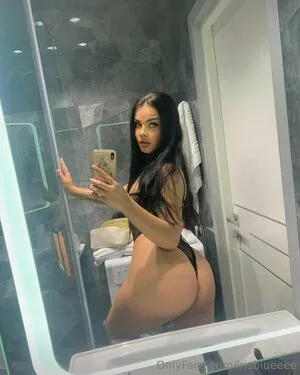 Irisblueeee OnlyFans Leaked Free Thumbnail Picture - #9eqtw9CzA8