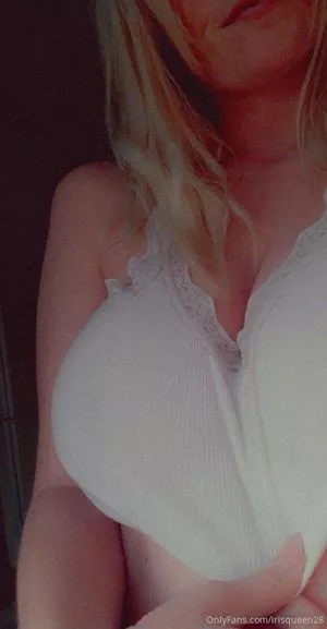 irisqueen28 OnlyFans Leaked Free Thumbnail Picture - #DfdDeyMqAB