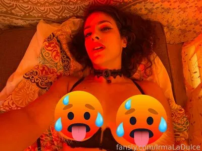 Irmaladulce OnlyFans Leaked Free Thumbnail Picture - #031erR0yIr