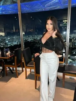 Isa Buenno OnlyFans Leaked Free Thumbnail Picture - #SQZisSkjaw