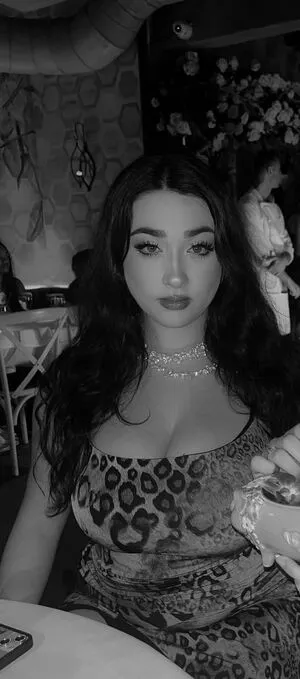 Isa Curry OnlyFans Leaked Free Thumbnail Picture - #1YUcykwhDv