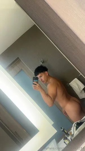 Isaakhid1234 OnlyFans Leaked Free Thumbnail Picture - #6hJY3HrQjS