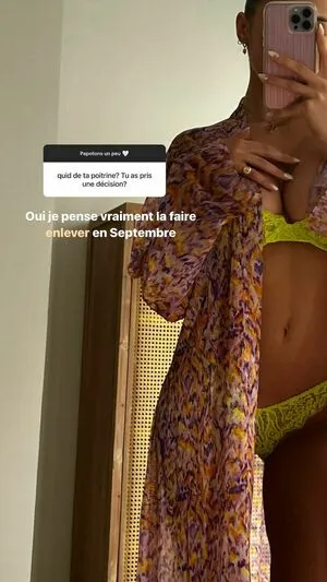 Isabeau Delatour OnlyFans Leaked Free Thumbnail Picture - #5MtOKHXjwm