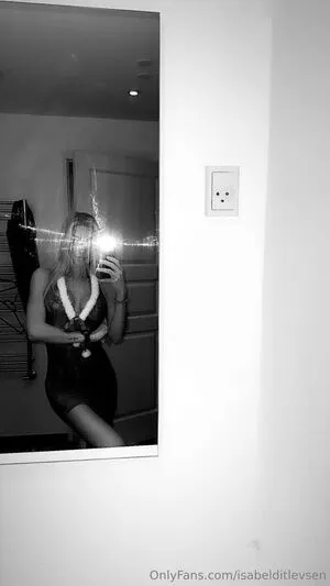 Isabel Ditlevsen OnlyFans Leaked Free Thumbnail Picture - #CqFJzO9cVz