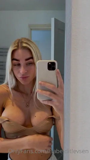 Isabel Ditlevsen OnlyFans Leaked Free Thumbnail Picture - #DXLbAgT1fg