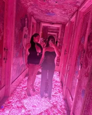 Isabel M OnlyFans Leaked Free Thumbnail Picture - #q3nahoGE1B