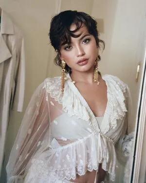 Isabela Merced OnlyFans Leaked Free Thumbnail Picture - #1KGOHOsNGw