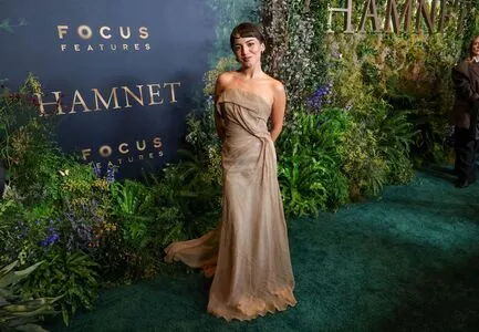 Isabela Merced OnlyFans Leaked Free Thumbnail Picture - #6E1smnbnSl