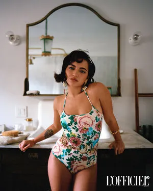 Isabela Merced OnlyFans Leaked Free Thumbnail Picture - #D3Hpyn3Ags