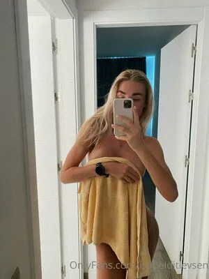 Isabelditlevsen OnlyFans Leaked Free Thumbnail Picture - #XquevJ1F8y