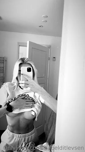 Isabelditlevsen OnlyFans Leaked Free Thumbnail Picture - #aaAythuOlx