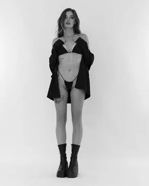 Isabell Malavasi Isabellmalavasi Isi Shuffles OnlyFans Leaked Free Thumbnail Picture - #aEur4NkKzG