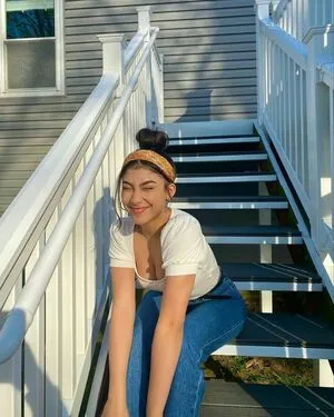 Isabella Ferreira OnlyFans Leaked Free Thumbnail Picture - #JIjKc2txng