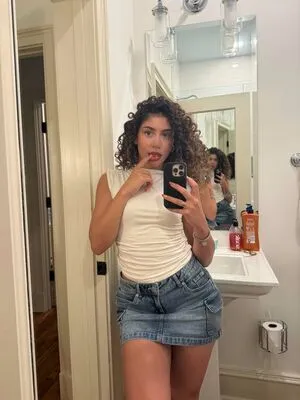 Isabella Ferreira OnlyFans Leaked Free Thumbnail Picture - #z9zIEys653