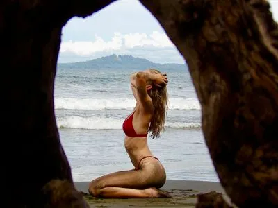 Isabella Kroon OnlyFans Leaked Free Thumbnail Picture - #AaCVOBNikk