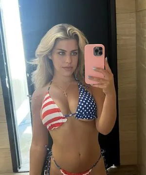 Isabella Maria Deluca OnlyFans Leaked Free Thumbnail Picture - #AX9N1VVNRo