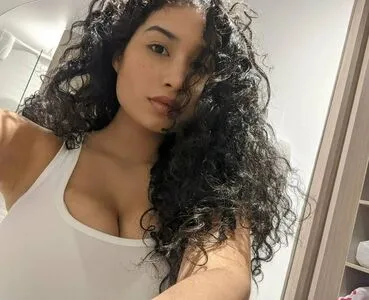 Isabella R OnlyFans Leaked Free Thumbnail Picture - #9mzB2PZ1Bf
