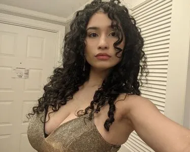 Isabella R OnlyFans Leaked Free Thumbnail Picture - #u680HoppSP
