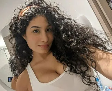 Isabella R OnlyFans Leaked Free Thumbnail Picture - #vHiYglsey1