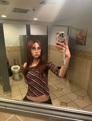 Isabellaroy OnlyFans Leaked Free Thumbnail Picture - #yn2BumszLh