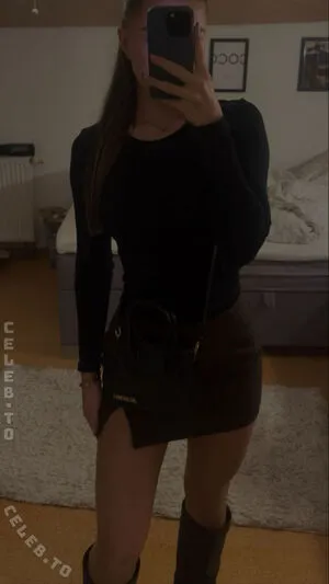 Isabelle OnlyFans Leaked Free Thumbnail Picture - #4dn3ZH4xIY